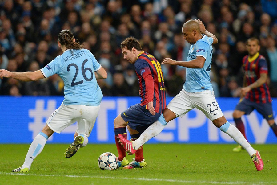 于弱势地位 于弱势地位