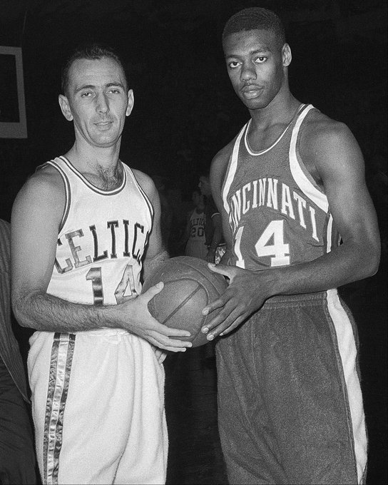 响对战双方 响对战双方